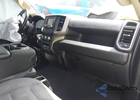 2019 Ram 1500 Big Horn/Lone Star from USA, damaged, VIN 1C6RREFT9KN679839